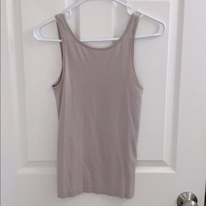 Lululemon workout top